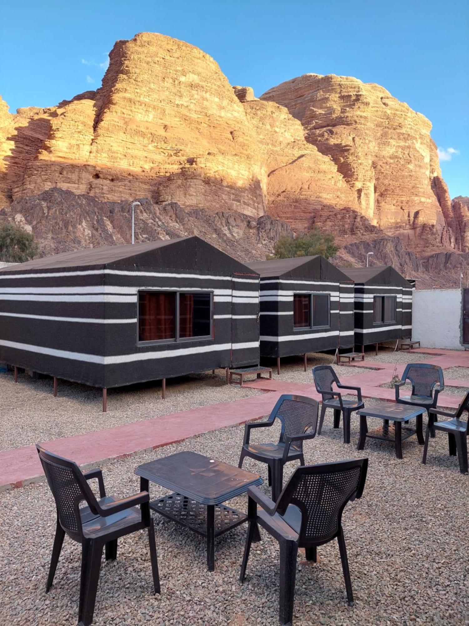 Wadi Rum Oryx Hostel & Tours Oda fotoğraf